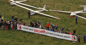 Freiburg_Demo_Flugplatz